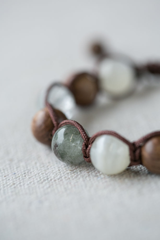 [Premium Quality Unique Bracelets & T-Shirts Online]-Native Moon